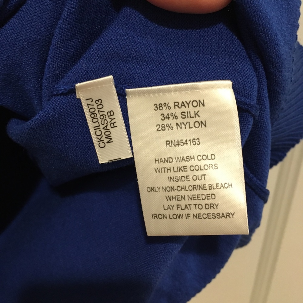 ⭐️ Calvin Klein Blue Knit Top Embellished Neckline S - Picture 5 of 5